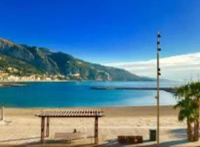 דירה Le Palmero Centre Ville, Plage, Clim מנטון